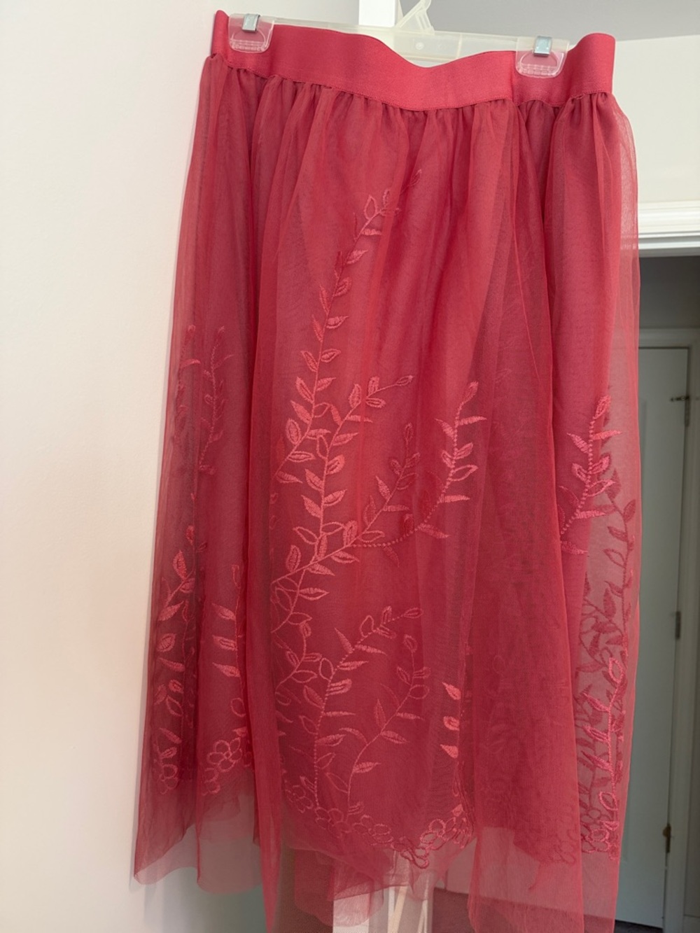 Women’s Embroidered Tulle Midi Skirt - Rose Red